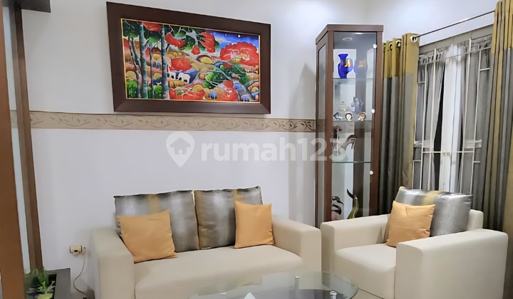 Ready-to-Occupy House in Vila Bogor Indah 5 Boulevard 2 Strategic 2-Story House with SHM Need Minimal Renovation in Perumahan Villa Bogor Indah 5, Pasir Jambu, Sukaraja, Bogor, West Java, Indonesia, 16710, Sukaraja 2