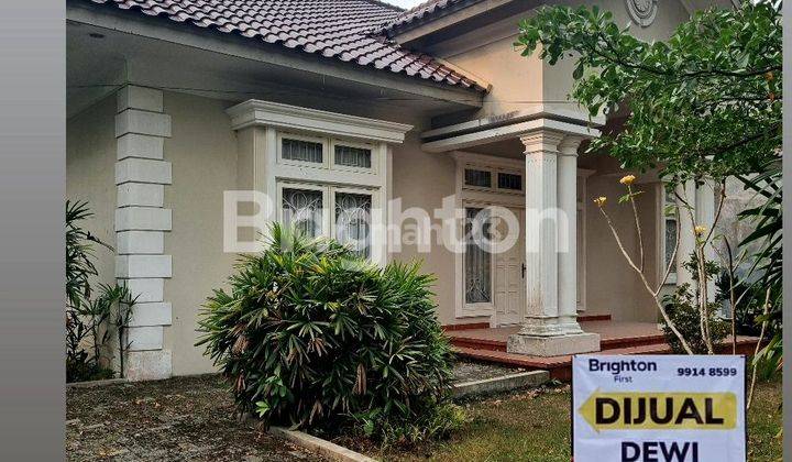 Rumah villa di cluster elite Sentul city,mewah cantik tenang dan asri.Siap huni 1