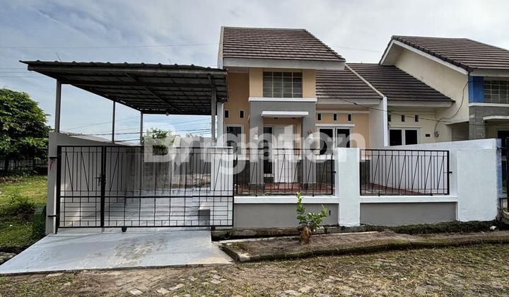 Rumah minimalis di hooek Vila Bogor Indah 5  1