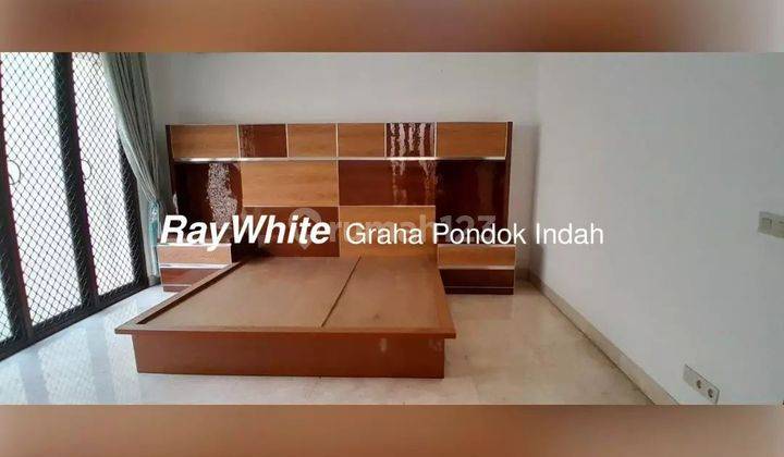 Rumah Bagus 2 Lantai disewakan dipejaten 2