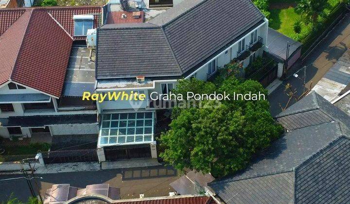 Dijual Rumah 2 Lantai Bagus hadap timur di tanah kusir 2