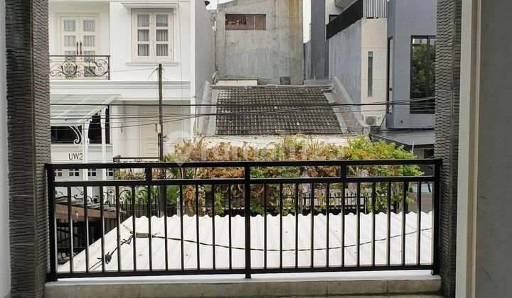 Cheap House in Pondok Indah