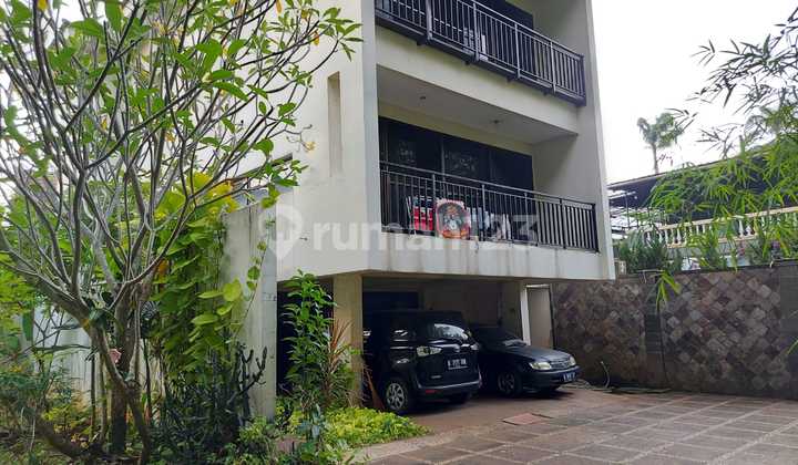 For Sale Spacious House in Pondok Indah
