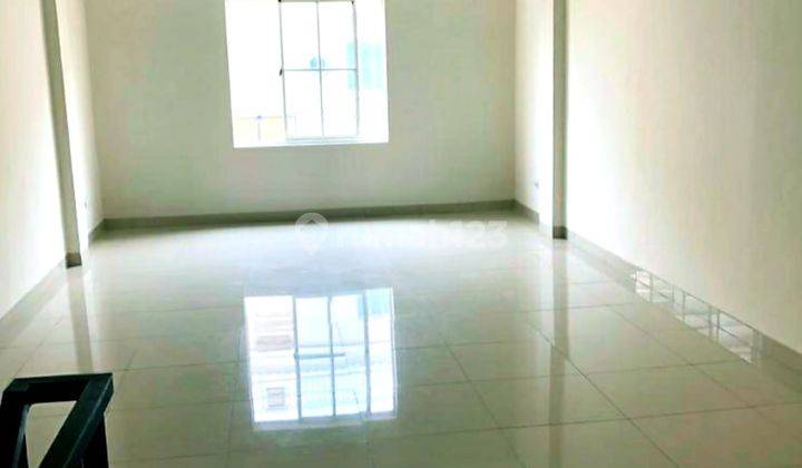 Dijual Segera Rukan di Green Lake City Jakarta Barat Nego 2