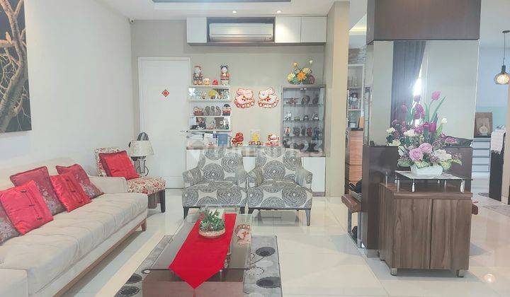 Rumah Semi Furnish di Cluster West Europe Green Lake City Nego 1