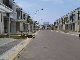 Rumah 2 Lantai Bagus Di Cluster Nashville Pik2, Jakarta Utara 1