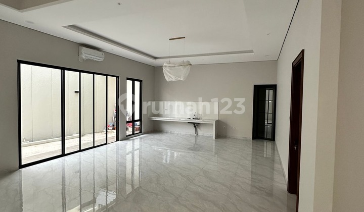 Rumah Mewah Taman Gunung Singgalang Lippo Cikarang Uk 258m