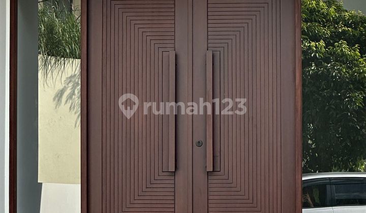 Rumah Mewah Taman Gunung Singgalang Lippo Cikarang Uk 258m 2