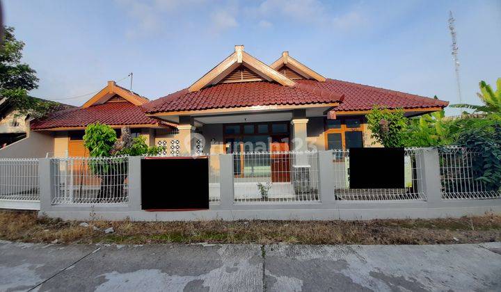 Rumah Timur Perumahan Casa Grande Jogja 1