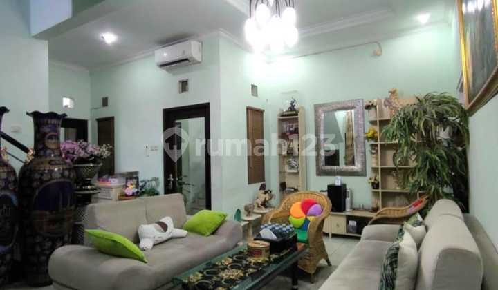 Rumah 2 Lantai Di Tengah Kota Jogja