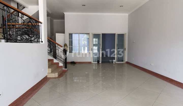 Katamaran House Pik1 4+1Br Unfurnished Newly Repainted