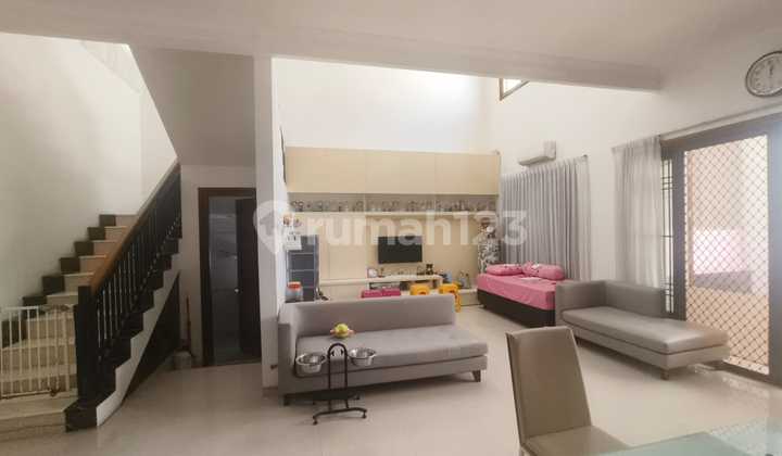 FOR SALE RUMAH 2 LANTAI SIAP HUNI REGENCY 21 SURABAYA KOTA LA 424 2