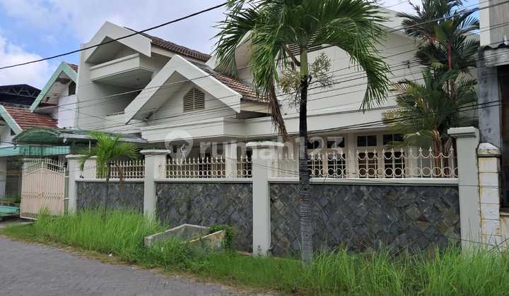 For Rent Strategic House Ready to Live in Dharmahusada Surabaya City La 446 1