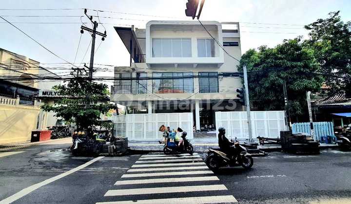 For Sale Rent Gedung Baru Strategis di Raya Mulyosari Surabaya Kota Jdw 106