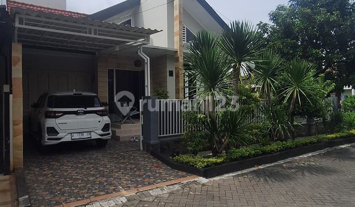 For Sale Beautiful Luxury House in GKB Gresik, 269 sqm