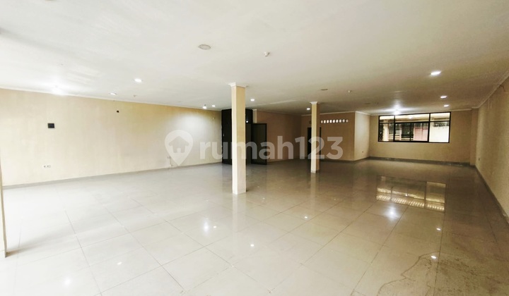 Linked Ruko on Jalan Panjang, Cheap, 410 M2, Spacious, Neat, Suitable for Office, Showroom, Restaurant, Cafe