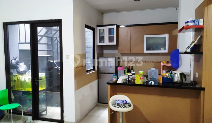 Rumah Casa Jardin, Dekat Green Mansion, Murah, 2.5 Lantai, Furnish, Rapi, Hadap Barat, Siap Huni 2