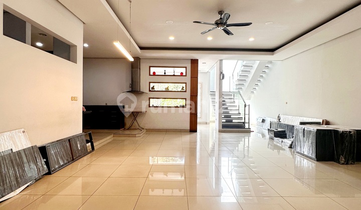 Rumah Grisenda, Murah, 10x20, Dekat Long Beach, Camar, Walet Pik, Minimalis, 3 Lantai, Hadap Utara