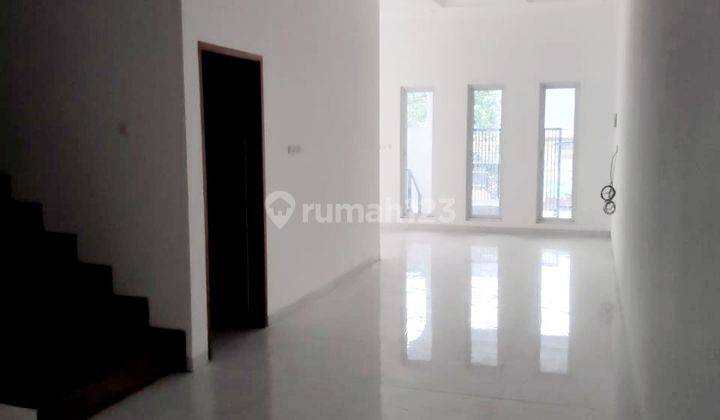 Rumah Taman Palem Lestari, Baru, Murah 7x20, Hadap Barat, Shm 2