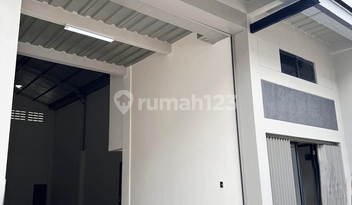 Starhub Duta Indah Warehouse Near Vivo, Cheap, 9x20, Office Included, Good, Spacious, Ready to Use, 40 Ft Container Access