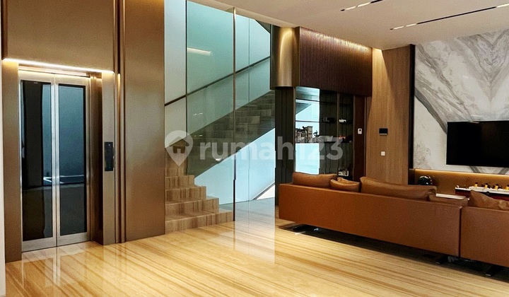 Rumah Puri Indah, Mewah, Modern, Marmer, Lift, Full Furnish, Hadap Utara