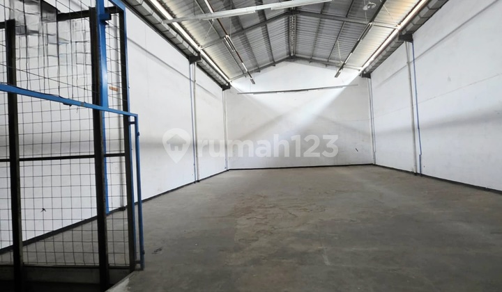 Gudang Elang Laut Pik, Murah, 10x34, Office, Lift, 3 Lantai, Rapi, Dekat Tol, Siap Pakai