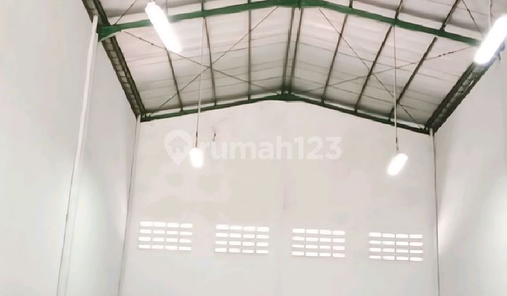 Gudang Sedayu Bizpark Daan Mogot, Murah, 9x36, Office 3 Lantai, Rapi, Hadap Timur, Siap Pakai Gudang Sedayu Bizpark Daan Mogot, Murah, 9x36, Office 3 Lantai, Rapi, Hadap Timur, Siap Pakai