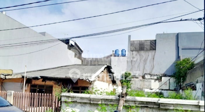 Rumah Tua Pluit, Murah, Hitung Tanah, Hadap Selatan, Shm
