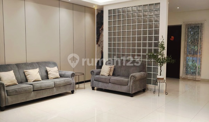 Rumah Mewah Golf Island Pik Violin, Murah, 3 Lantai Full Renov, 10X25, Full Furnish, Rapi, Modern, Siap Pakai