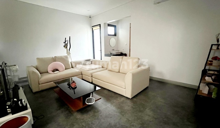 Rumah Taman Alfa Indah 3 Lantai Cantik, Furnish, Hadap Selatan, Bisa Kpr