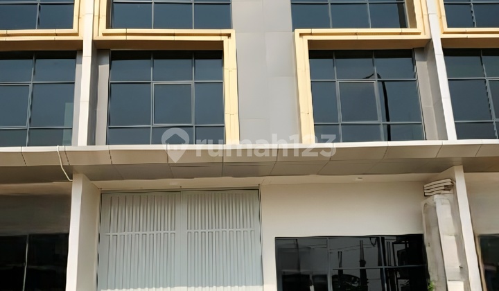 Gudang Elang Mas, Dekat Aeropolis, Bandara Soeta, 9x33, Murah, 3 Lantai, Ada Office, Bagus, Siap Pakai Gudang Elang Mas, Dekat Aeropolis, Bandara Soeta, 9x33, Murah, 3 Lantai, Ada Office, Bagus, Siap Pakai