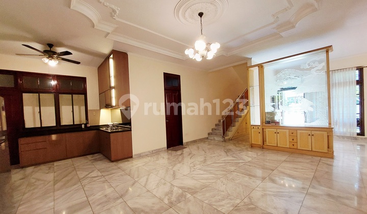 Rumah Puri Indah, Dekat Intercon, Mewah, Murah, 360 M2, Bagus, Furnish, Hadap Timur, Siap Pakai 1