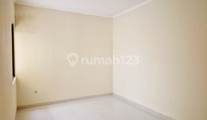 Permata Buana House, Near Puri Indah, Affordable, 8X18, Well-Maintained, Ready to Use 2