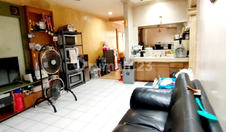 Affordable 7x25 South-Facing Swiftlet House in PIK