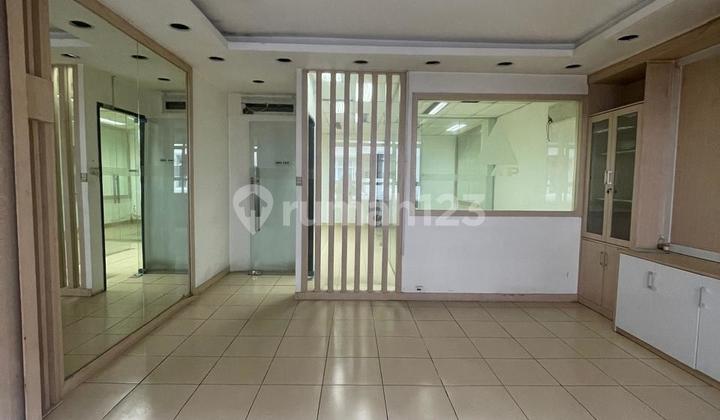 Ruko Business Park Kebon Jeruk, Murah, 4 Lantai, Strategis, Siap Pakai