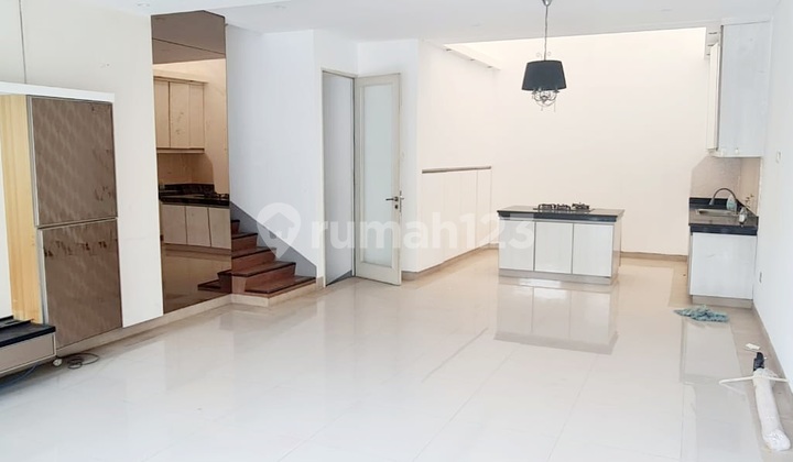 Rumah Layar Permai Pik, Murah, 120 M2, Murah, Hadap Selatan Rumah Layar Permai Pik, Murah, 120 M2, Murah, Hadap Selatan