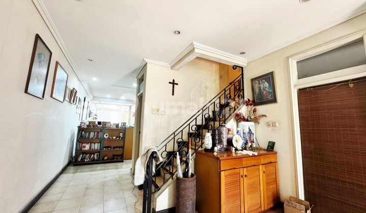 Swiftlet Nest House, Near Pluit, Affordable, 7x25, North Facing, Near School