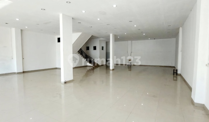 Ruko Gandeng Muara Karang, Pluit, Pik, 560 M2, Murah, Bagus Rapi, Hadap Jalan Raya, Cocok Bank, Showroom, Klinik, Resto Cafe, Kuliner