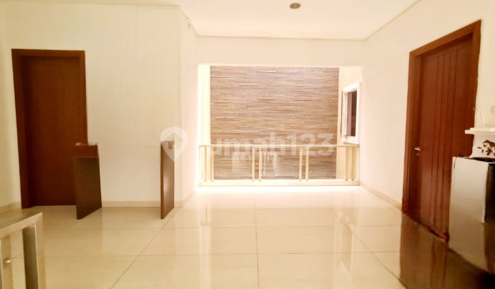 Grisenda House, 10x20, Nice, Minimalist, West Facing, Ready to Occup 2