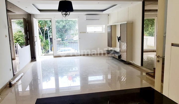 Rumah Layar Permai Pik, 8x15, Murah, Bagus, Rapi, Hadap Selatan, Shm