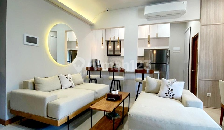 Rumah Greenwich Bsd, Mewah, Minimalis Modern, 3 Lantai, Attic, Rooftop, Hadap Utara, Shm 2