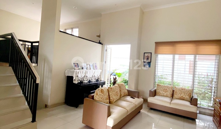 Permata Buana House, Puri Indah, Cheap, 10x18, 3 Floors, Fully Renovated, Nice, Semi-Furnished