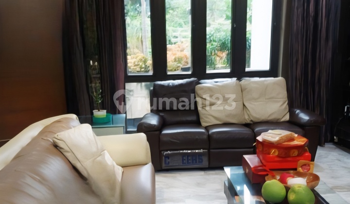 Rumah Springhill Golf Residence Kemayoran, Dekat Sunter, Murah, Di Bawah Njop, 584 M2, Full Furnish, Hadap Barat