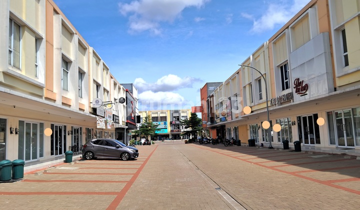 Ruko Hook Pisa Grande Gading Serpong, Murah, Semi Furnish, Hadap Barat, Shm