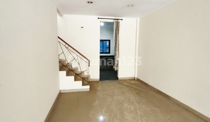 Ruko Jalan Panjang, Murah, 210 M2, Plong, Rapi, Bagus, Siap Pakai