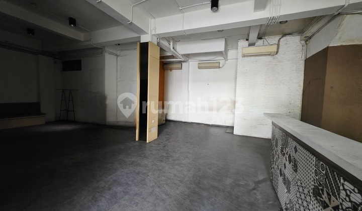 Connected Puri Pesanggrahan Shophouse, Affordable, 400 M2, Facing a Busy Street, Suitable for All Culinary Businesses: Restaurant, Cafe, Showroom, Salon, Clinic, Therapy, Courses. Connected Puri Pesanggrahan Shophouse, Affordable, 400 M2, Facing a Busy Street, Suitable for All Culinary Businesses: Restaurant, Cafe, Showroom, Salon, Clinic, Therapy, Courses.