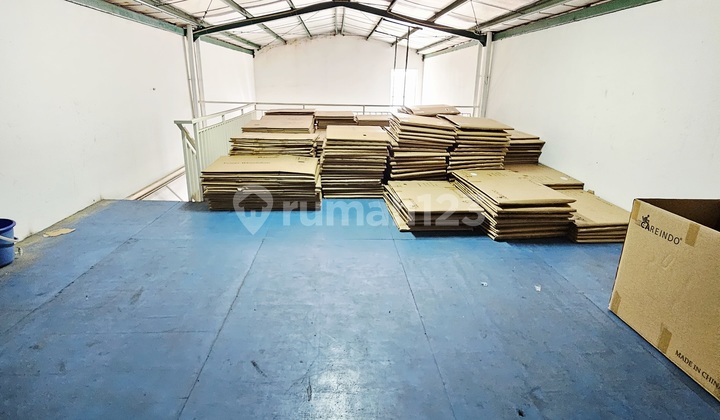 Gudang Sedayu Bizpark Daan Mogot, Murah, 6x20, Full Renov 3 Lantai, Rapi, Hadap Selatan, Siap Pakai