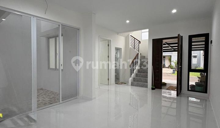 Rumah Bsd The Icon, Murah, Bagus, 112 M2, Full Renovasi, Rapi, Hadap Selatan 2