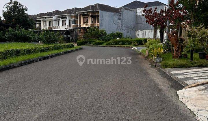 Rumah Second 2 Lantai di Grand Wisata Bekasi 2