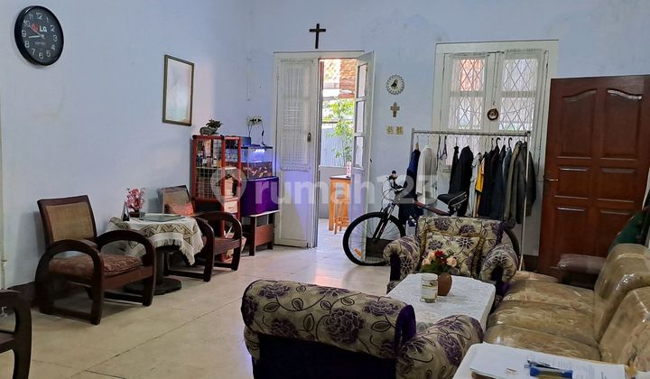 Dijual Rmh Tua Hitung Tanah Asar Baru Pintu Air Harga Dibawah Njop 2